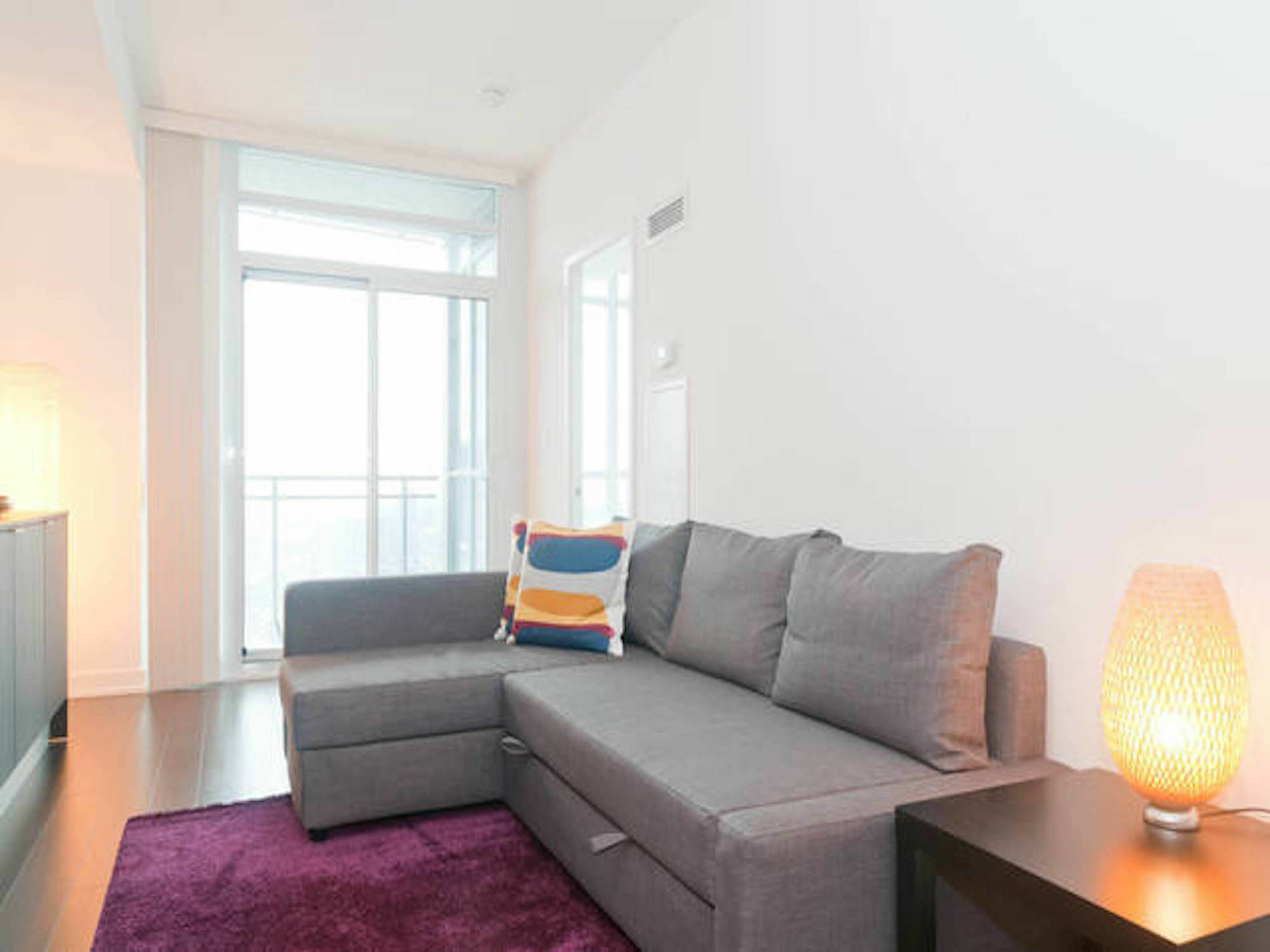 N2N Suites - Downtown Lake & City View Apartments تورونتو المظهر الخارجي الصورة